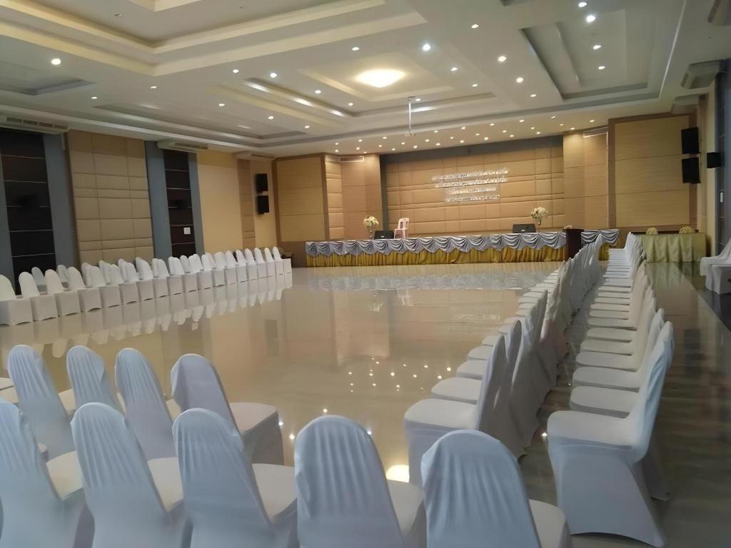 S-Tawan Hotel & Convention Maha Sarakham Exterior foto