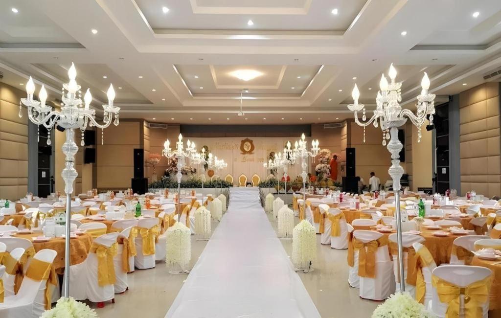 S-Tawan Hotel & Convention Maha Sarakham Exterior foto