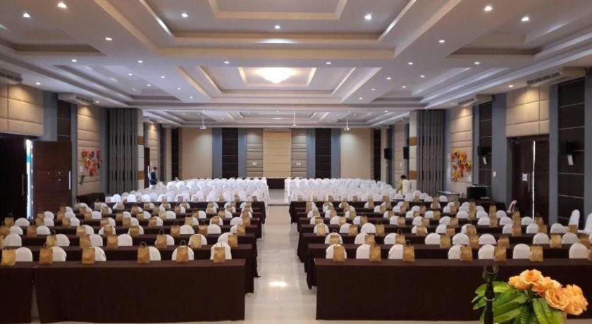 S-Tawan Hotel & Convention Maha Sarakham Exterior foto